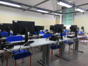 Messina-Verona-Trento-Laboratorio-di-informatica